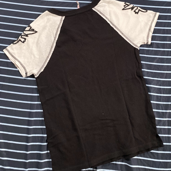 FREE PEOPLE | Embroidered Raglan Tee - Picture 8 of 12